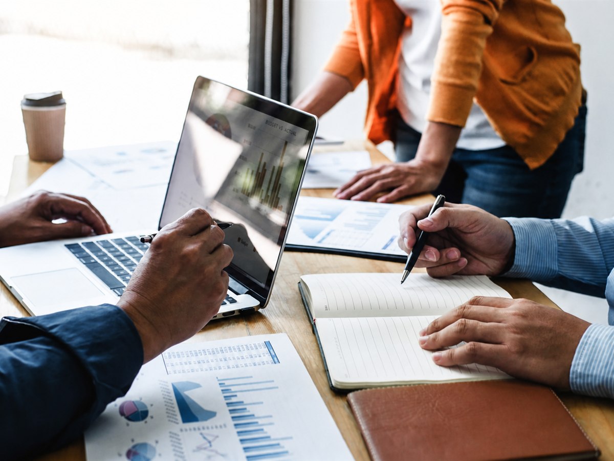 Organizing information and priorities for a marketing proposal